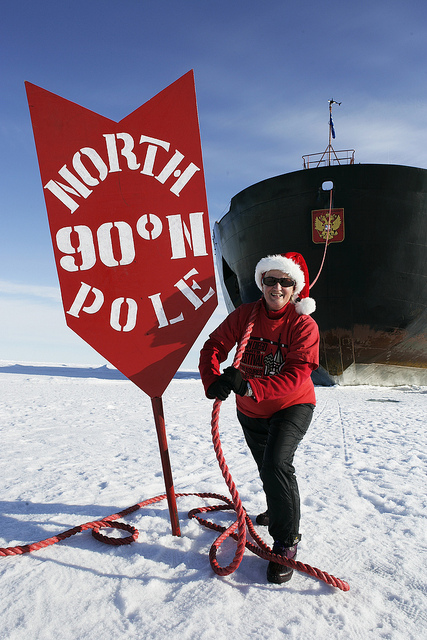 travel to north pole from canada
